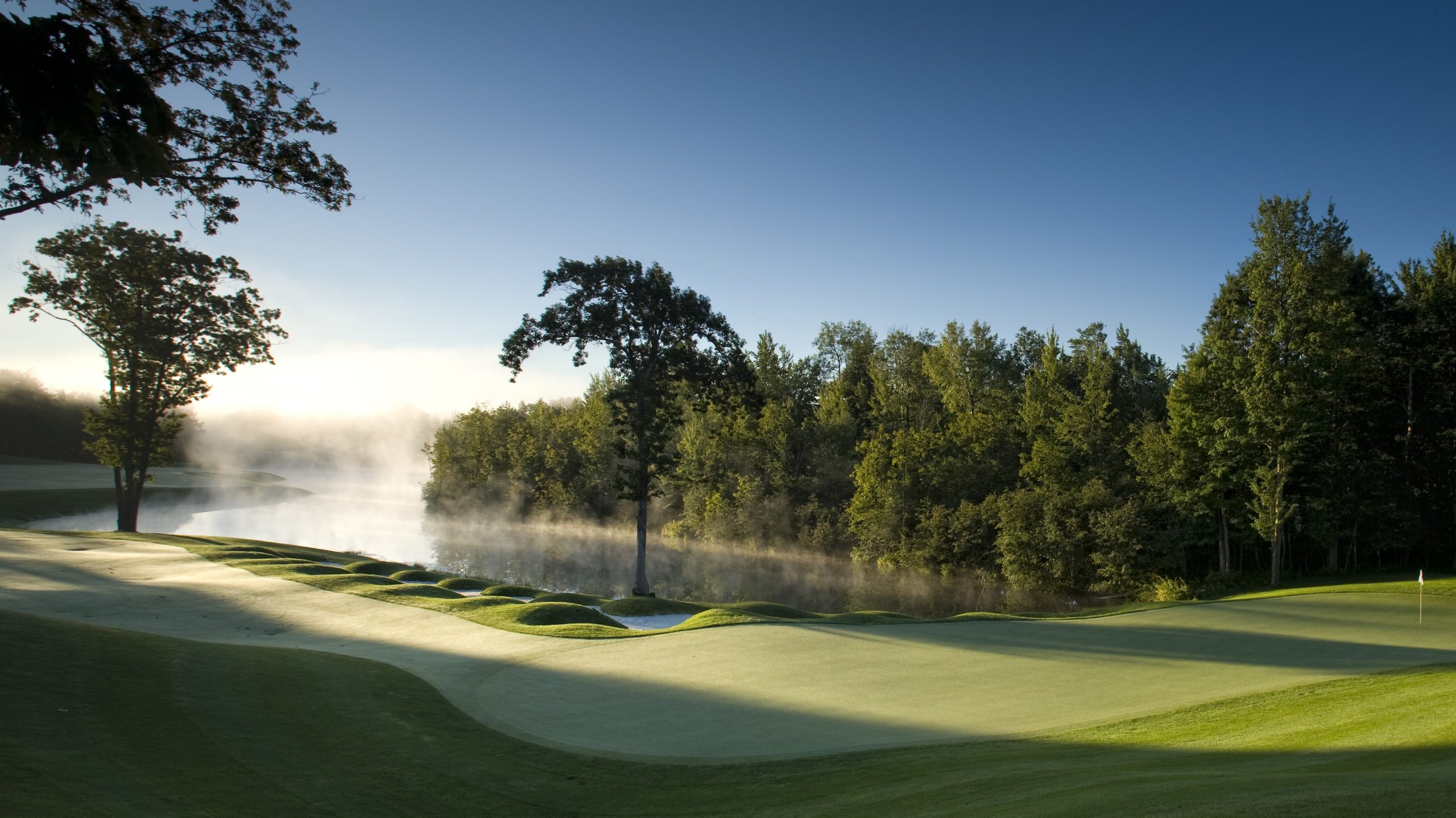 Tullymore Golf Resort offers two championship courses